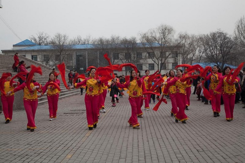 广大师生红红火火闹元宵