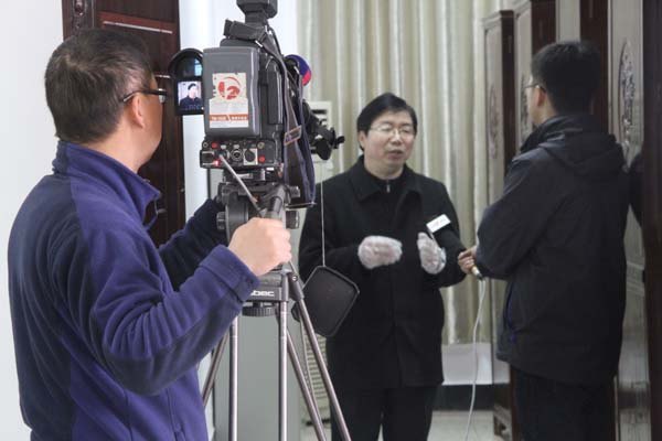 ����ý��߶ȹ�ע����ѧԺ������Ԫ�䱾������չ