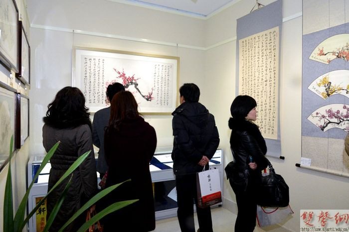 �ܻ�����÷������黭չ����չ