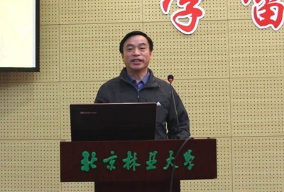 学雷锋6:榜样解读新时代雷锋精神