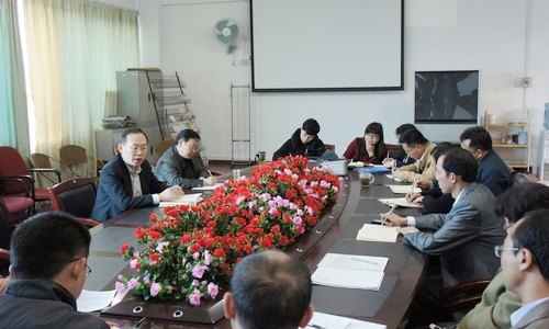 杨海涛书记到建筑与土木工程系、外语系调研