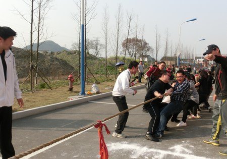 女教工趣味活动喜迎“三•八”节