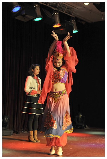 ����ѧԺ����ٰ���ף���˹��ʸ�Ů�������