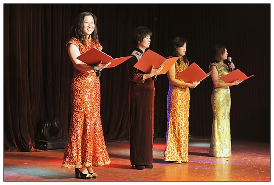 ����ѧԺ����ٰ���ף���˹��ʸ�Ů�������