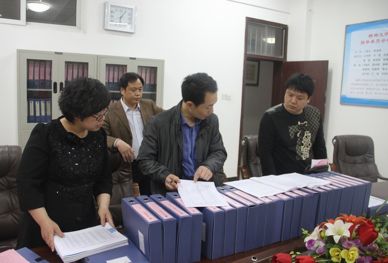 省教育厅专家组莅临许昌学院实地考察思想政治工作