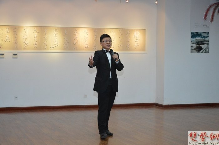 �Ͼ�����ѧԺ�ٰ���������ף�����ˡ������Ͷ���Ů��