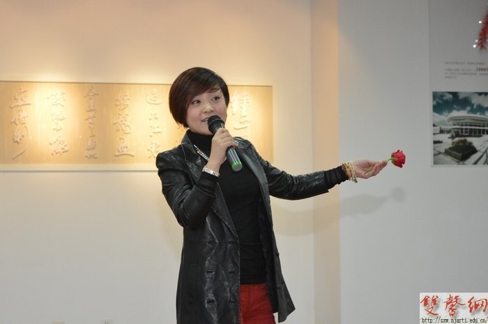 �Ͼ�����ѧԺ�ٰ���������ף�����ˡ������Ͷ���Ů��