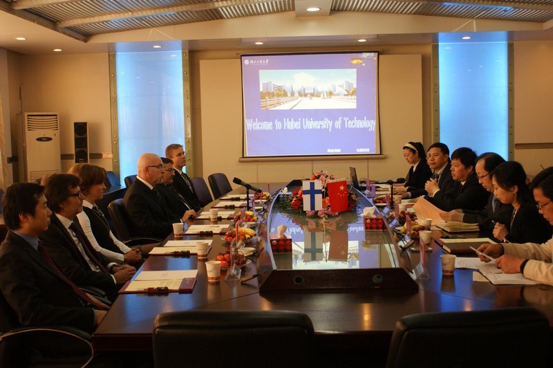 芬兰瓦萨应用科技大学代表团来湖北工业大学访问