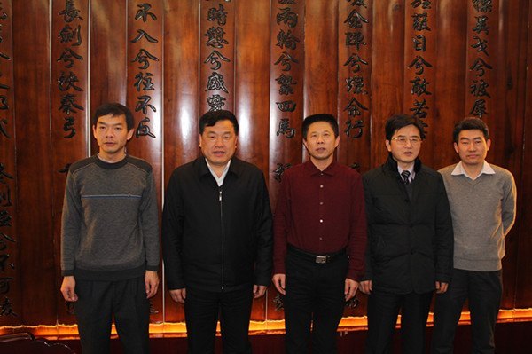 У�쵼���ڰݷø���У�ѷֻ�Ͷ��»ᵥλ