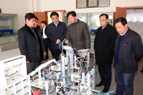 ̩���и��г����һ��ݰ��̩���Ͼ�������ѧ�о�Ժ�Ӳ�