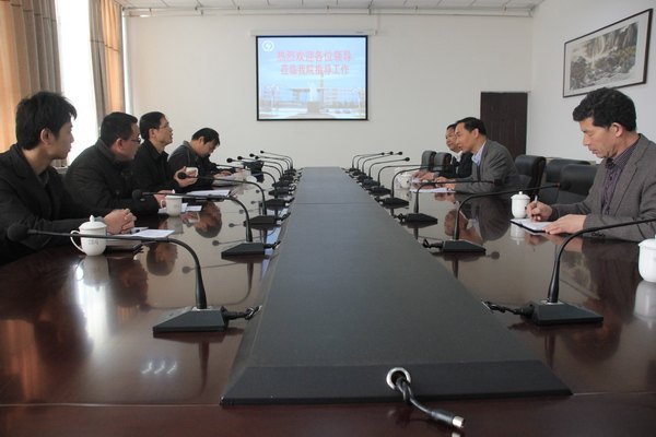 �н�������֣��ְҵ����ѧԺ��鴺��У԰��ȫ����