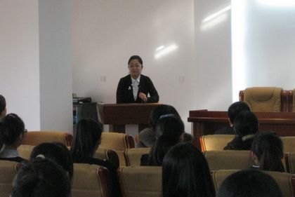 ѧУ����׿Խ��������ʦ�࿪�����