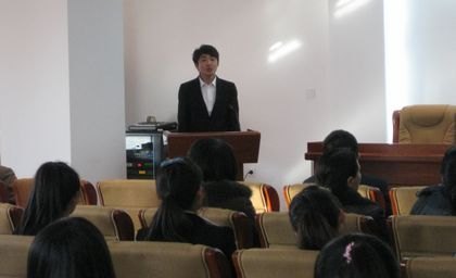 ѧУ����׿Խ��������ʦ�࿪�����