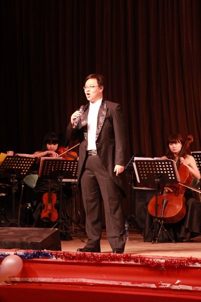 �人���̴�ѧ�ٰ조��ˮǧɽ�����顱��ҵ�Ļ���У԰��������