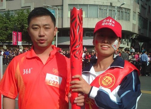 《奋进的青春》之四:李子——一名品学兼优的女大学生