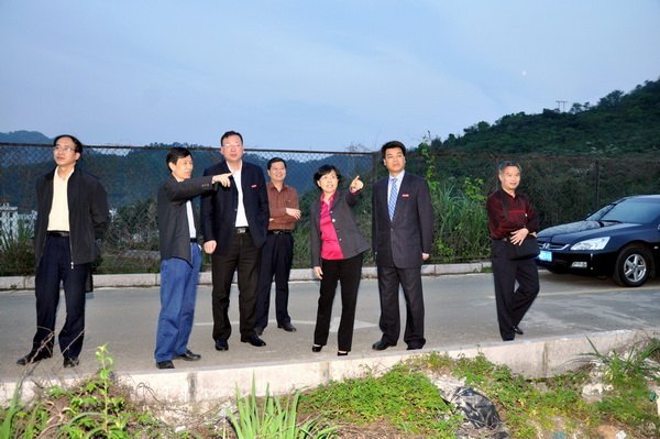 ���˴��쵼ݰУ�������