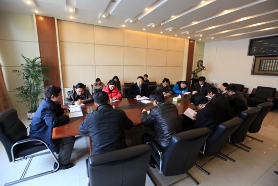 南京理工大学泰州科技学院组织开展中心组学习