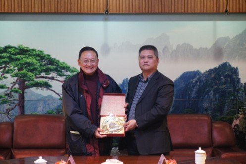 美国沙漠研究院校长Stephen Wells一行来河海大学文天学院考察访问