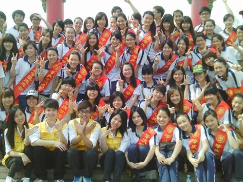 《奋进的青春》之五:李小敏——在奉献中成长