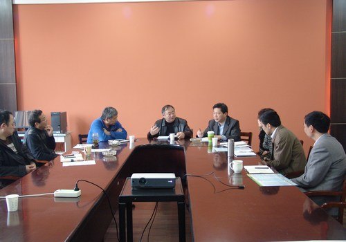 �������μ�ҽѧԺ�쵼�������������