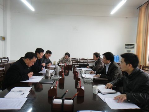 (图文)校督查组到安徽工业大学工商学院督查指导中央《条例》及省委《实施办法》落实情况