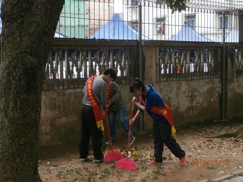 广东石油化工学院开展“学雷锋志愿行动服务月”主题系列活动