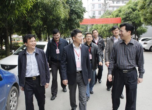 教育部“中小学和幼儿园教师资格考试”巡视组到广西师范学院检查工作