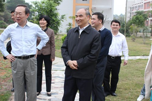 市人大常委会党组书记、常务副主任陈仕其来访惠州学院