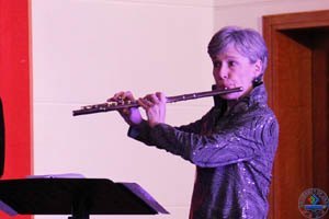 美国康涅狄格州中央州立大学合唱团来济南大学演出