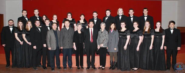 美国康涅狄格州中央州立大学合唱团来济南大学演出
