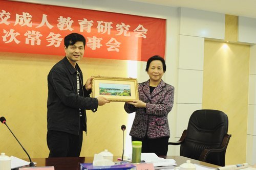 省普通高校成人教育研究会2013年第一次常务理事会会议在惠州学院召开
