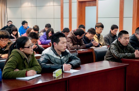 电气信息工程系教师指导学生考研座谈会