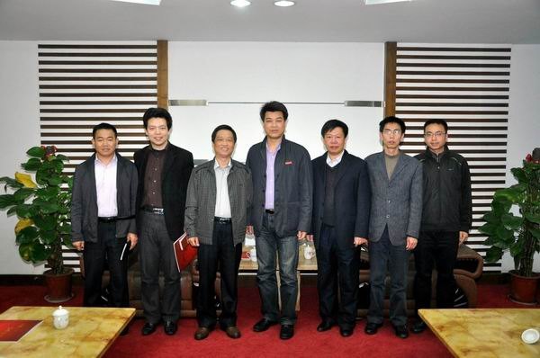 市编办领导来三明学院现场办公