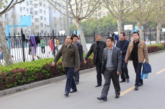 ʡί��У��ίר����ݰ����óѧԺ����Ѳ�ӵ�������