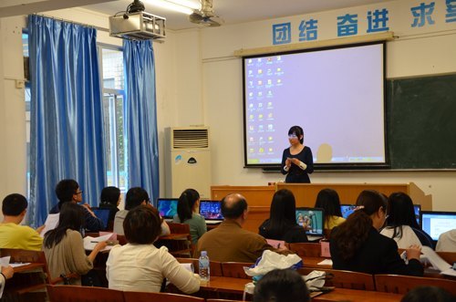 ���ý�ѧ������������λѡ�ֻ�ú���