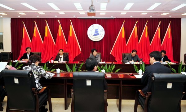 李红副省长来校视察指导