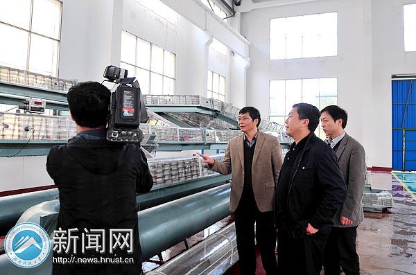 刘德顺领头推进产学研合作 湖南卫视来校采访报道