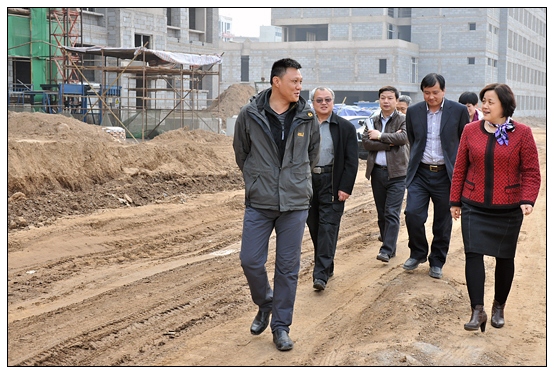 纪委书记南志珍赴新校区建设工地调研