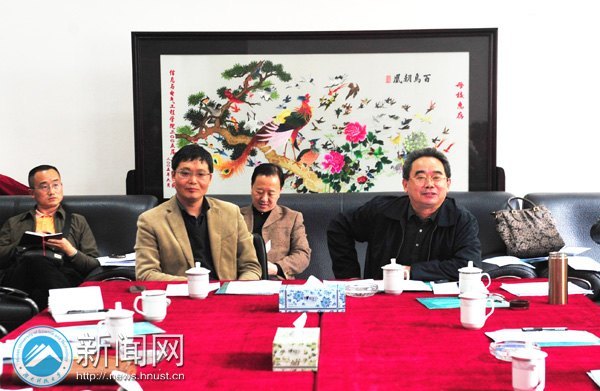 ����˫���ᡱ��̬���������Ρ�˫���ᡱ��ϯ�ŵ�һ�λ����ٿ�