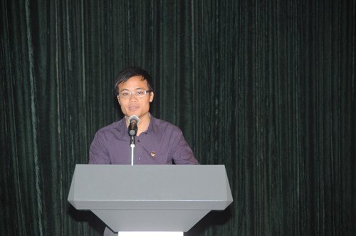 学校共青团举办集体学习会:用青春、梦想、奋斗托起“中国梦”