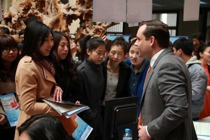 ѧУ����2013���ҵ��������Ƹ��