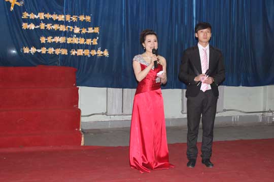 音乐学院11级本三班举办实践音乐会