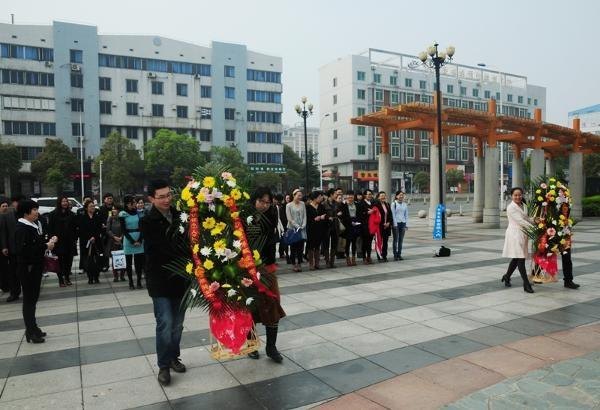 清明:祭奠“老校长”徐特立【组图】