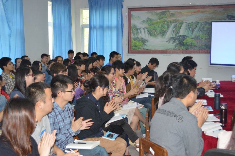 建筑管理学院举办师德师风报告会