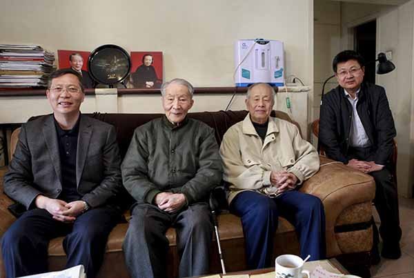 ѧУ�쵼����������̨��ѧ���쵼