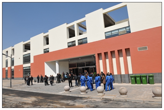 Ժ�쵼�ͽ�ʦ������У��ʳ���ԳԵ�һ��