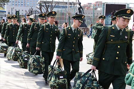 09级国防生赴武警云南森林总队当兵实习