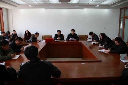 ѧУ�ٿ�����Ա̸��̸����Ƚ����˱����߻��ع�����Ա��ְ����ԱƸ�ι�������