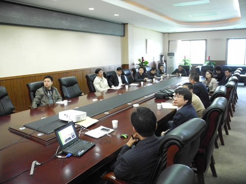 管理学院低碳经济与技术研究中心团队工作如期召开