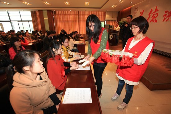 诵经典学模范做有德之人——南京理工大学泰州科技学院首期“道德讲堂”开讲